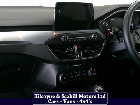 2020 Ford Focus - thumbnail 18