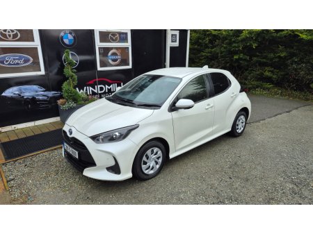 2020 Toyota Yaris X-pack Hybrid Automatic €14,950 thumbnail