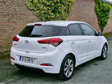 2015 Hyundai i20 - thumbnail 10