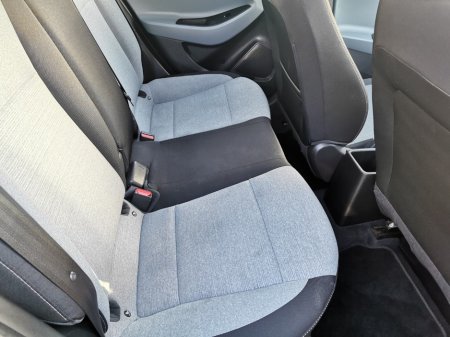 2016 Hyundai i20 - thumbnail 11