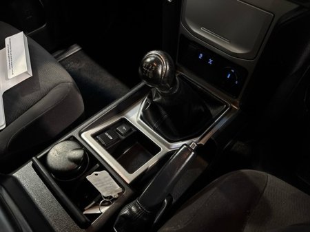 2023 Toyota Landcruiser LWB 2.8 COMM €48,950 thumbnail