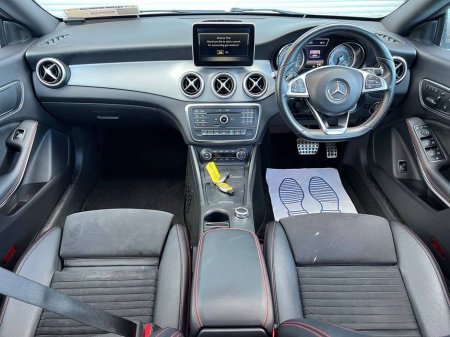 2015 Mercedes-Benz CLA Class CLA180 SHOOTING BRAKE AMG-LINE 1.6 AUTO // PANORAMIC SUNROOF // FULL SERVICE HISTORY // €18,950 thumbnail