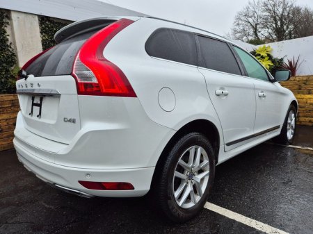 2017 Volvo XC60 - thumbnail 6