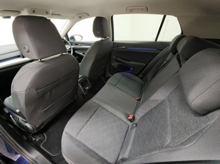 2022 Volkswagen Golf 1.0 ETSI ACTIVE Automatic, Reversing camera €24,995 thumbnail