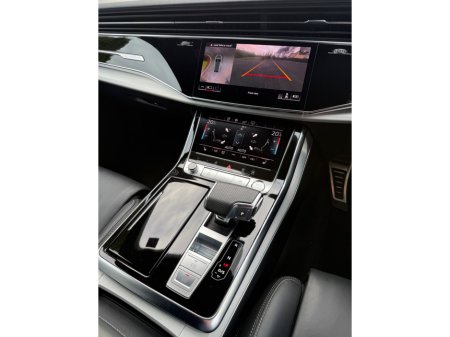 2020 Audi Q8 - thumbnail 12