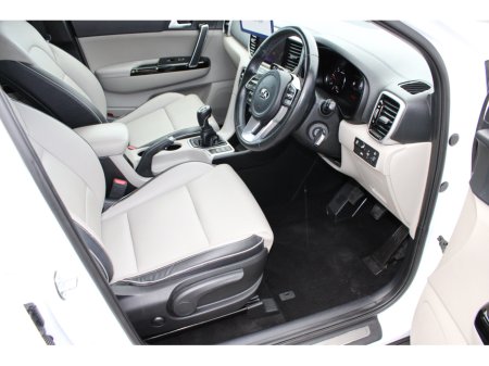 2021 Kia Sportage 1.6 CRDI MILD HYBRID K3 €26,950 thumbnail