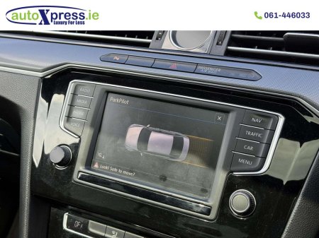 2017 Volkswagen Passat - thumbnail 5