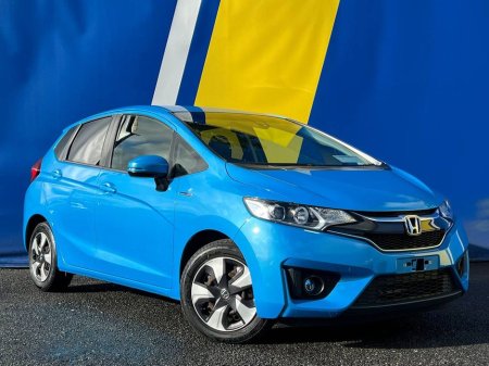 2017 Honda Fit L-PACKAGE 1.5 HYBRID AUTO // SERVICE HISTORY // HALF LEATHER INTERIOR // CRUISE CONTROL €12,900