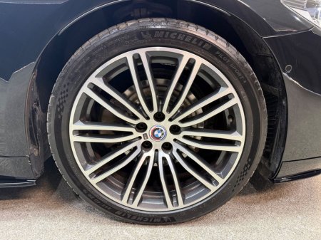 2017 BMW 5 Series - thumbnail 18