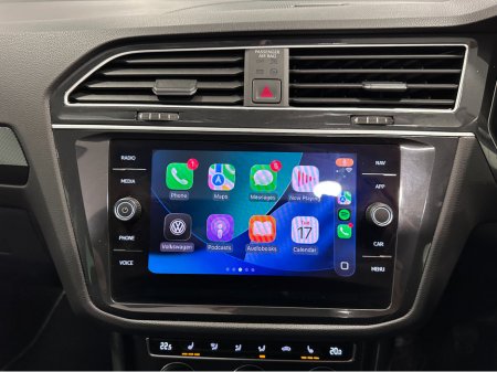 2020 Volkswagen Tiguan HIGHLINE 2.0 TDI MANUAL LOW KMS 150HP VW/AUDI SPECIALISTS WWW.DENISDARCYCARS.IE thumbnail