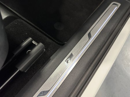 2019 Volkswagen Tiguan - thumbnail 25