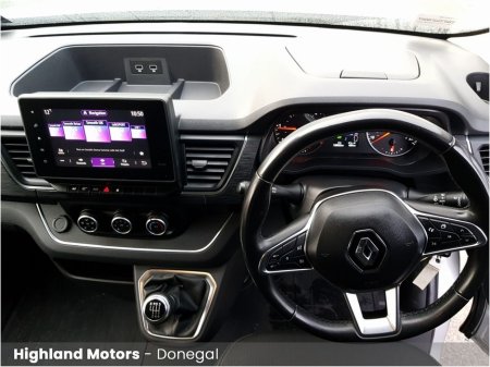 2022 Renault Trafic TRAFIC LL30 BLUE DCI 150 SPORT €25,900