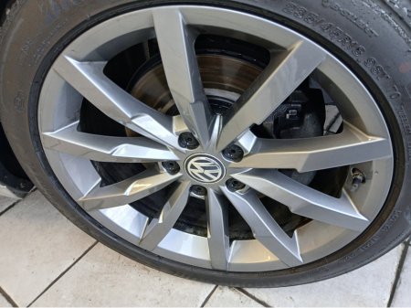 2020 Volkswagen Passat 2.0 TDI R-LINE  6SP 150 BHP ESTATE   : LOW MILEAGE : FINANCE ARRANGED : €23,950 thumbnail