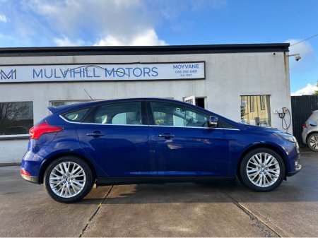 2016 Ford Focus - thumbnail 8