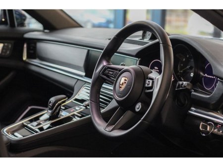 2023 Porsche Panamera - thumbnail 17