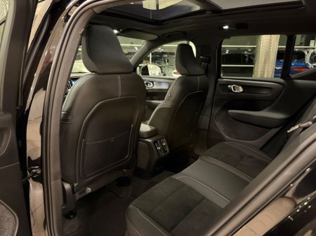 2023 Volvo XC40 - thumbnail 21