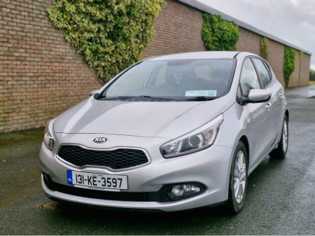 2013 Kia Ceed - thumbnail 4