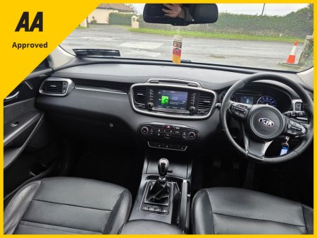 2016 Kia Sorento 2.2 CRDI KX-2 AWD 5DR €13,950 thumbnail