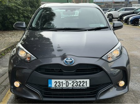 2023 Toyota Yaris - thumbnail 4