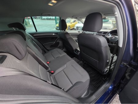 2017 Volkswagen Golf ( 172 REG ) NEW MODEL 1.2 TSI CARPLAY ANDROIDAUTO  LANE ASSIST  ALLOYS €15,450 thumbnail
