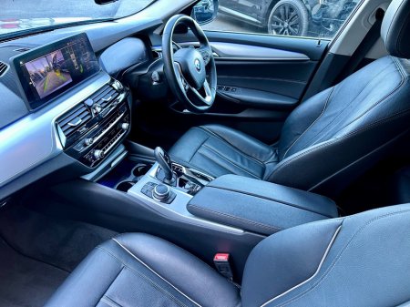 2022 BMW 5 Series - thumbnail 7