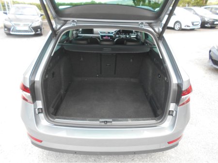 2021 Skoda Superb - thumbnail 20