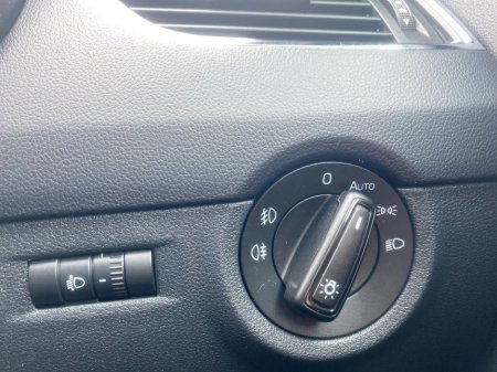 2017 Skoda Octavia - thumbnail 18