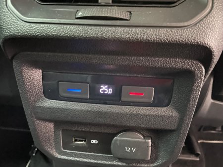 2020 Volkswagen Tiguan - thumbnail 15