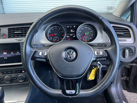 2015 Volkswagen Golf R-LINE PACK 1.2 TSI AUTO // LOUNGE EDITION // NEW 19" ALLOYS // REVERSE CAMERA // ADAPTIVE CRUISE CONTROL €13,900 thumbnail