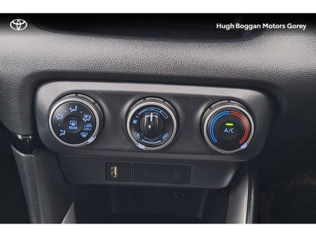 2023 Toyota Yaris 1.0 Luna Manual €21,950 thumbnail