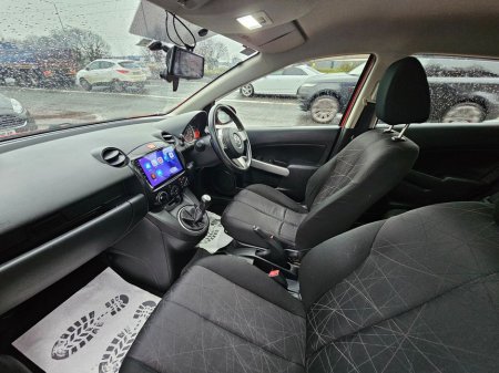 2014 Mazda Demio - thumbnail 17