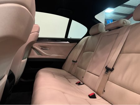 2013 BMW 5 Series - thumbnail 15