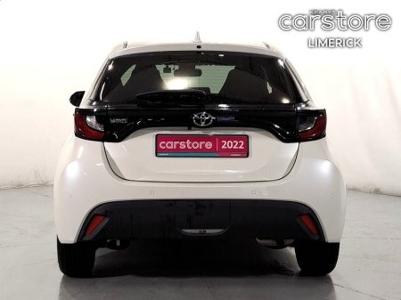 2022 Toyota Yaris 1.0 PET AUTO 5DR €17,880