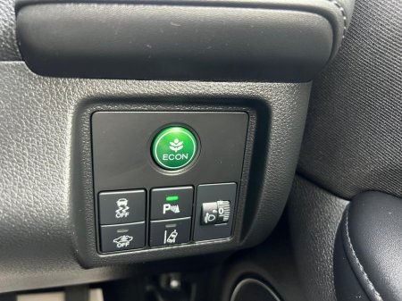 2019 Honda HR-V 1.5 i-VTEC ES €15,950 thumbnail