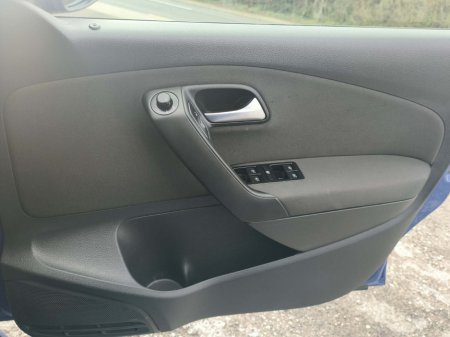 2013 Volkswagen Polo - thumbnail 15