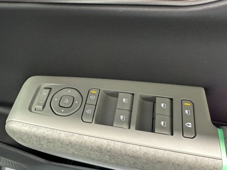 2026 Kia EV4 0% Finance Earth 3 €51,900 thumbnail