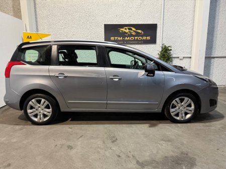 2016 Peugeot 5008 - thumbnail 6