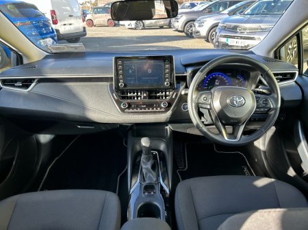 2022 Toyota Corolla LUNA 4DR AUTO HYBRID €24,950 thumbnail