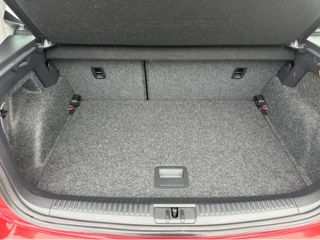 2016 Volkswagen Polo Comfortline thumbnail