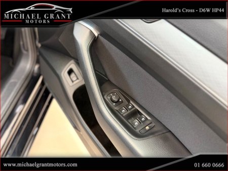 2020 Volkswagen Passat - thumbnail 27