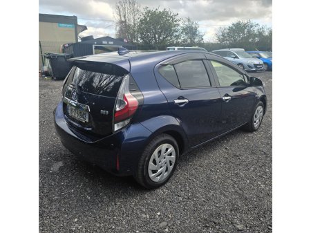 2018 Toyota Aqua - thumbnail 10