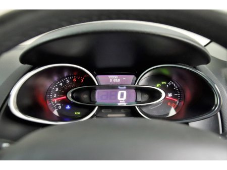 2019 Renault Clio - thumbnail 16