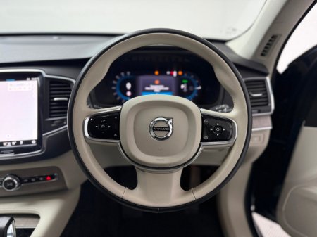 2022 Volvo XC90 CORE T8 RECHARGE AWD *7 SEATER* €49,990 thumbnail