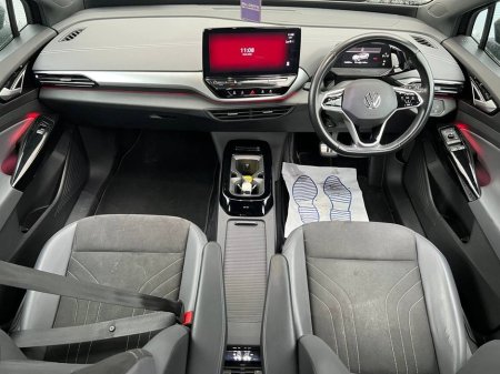 2023 Volkswagen ID.5 PRO LIFE 77KWH // HEATED SEATS // REVERSE CAMERA // DUAL ZONE CLIMATE CONTROL €24,950 thumbnail