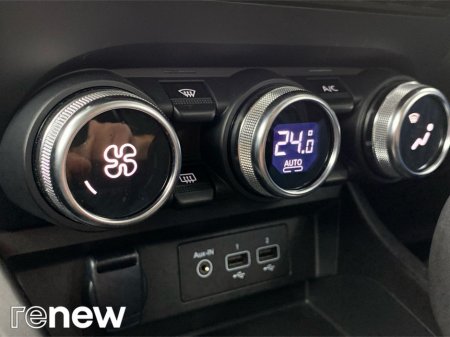 2024 Renault Arkana TCe 140 Auto Evolution €24,245 thumbnail