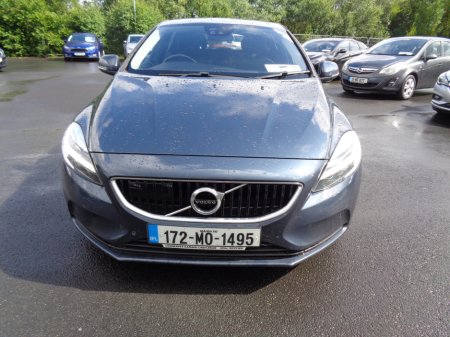 2017 Volvo V40 D2 Momentum 120PS 5DR €14,900