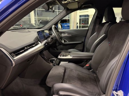 2025 BMW X1 25e M-SPORT PRO X-DRIVE=ONLY 3000 MILES//HUGE SPEC//AS NEW=2 YEAR BMW WARRANTY=TAILORED FINANCE PACKAGES INCL PCP AVAILABLE=TRADE IN'S WELCOME €54,995 thumbnail