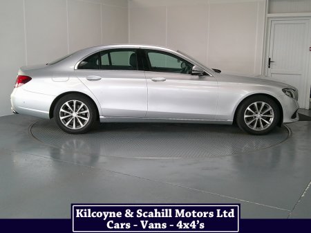 2016 Mercedes-Benz E Class - thumbnail 10