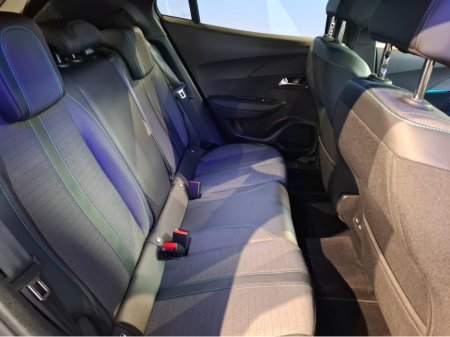 2023 Peugeot 2008 ALLURE 1.2 100 6.4 4DR €23,950 thumbnail