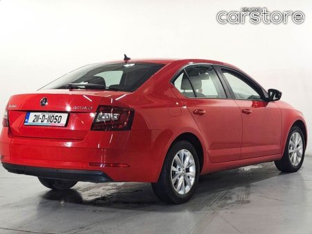2021 Skoda Octavia - thumbnail 3